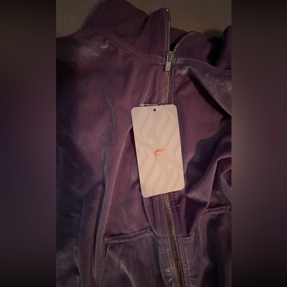 NWT! Fabletics Velour Zip-Up Wide Leg Onesie - Picture 2 of 9